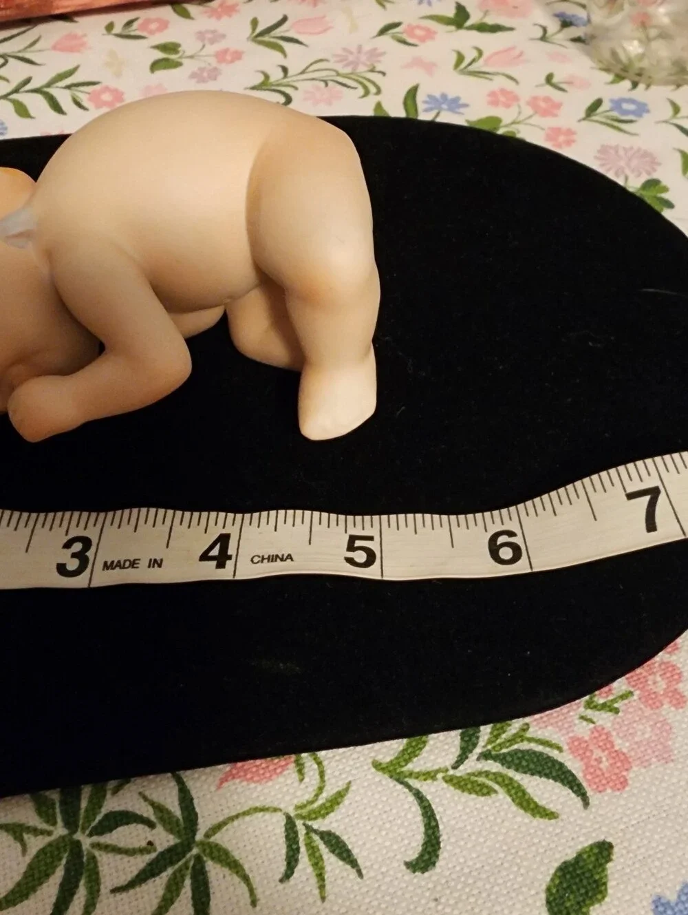 Vintage-Style Beige Baby Figurine  Cute Sitting Nursery Decor